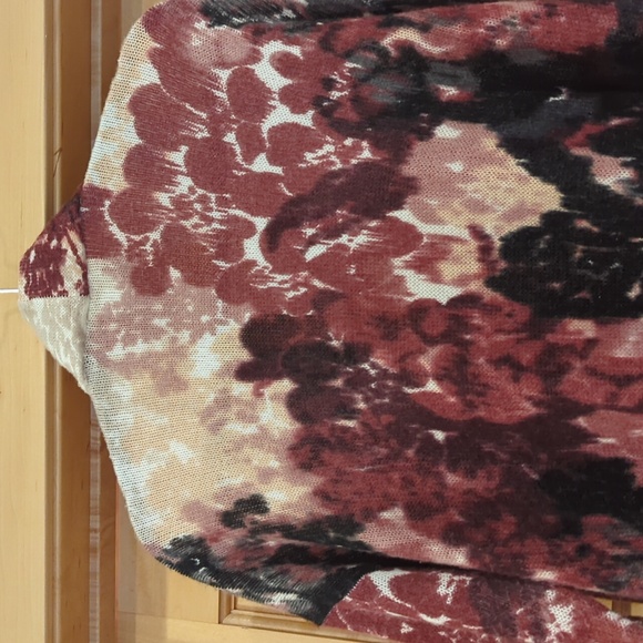 Chico's sweater, floral print - Picture 4 of 7